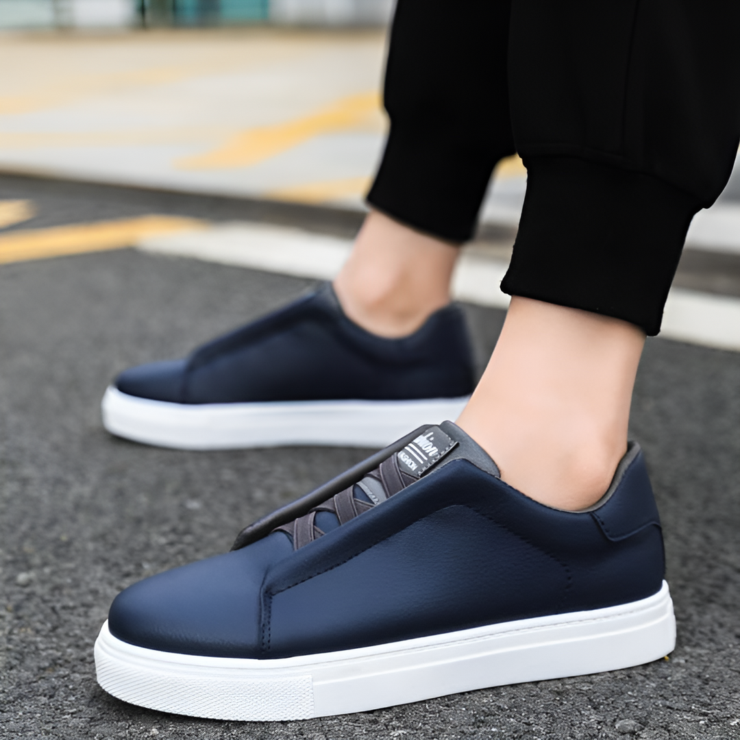 Men’s Low-Top Minimalist Casual Sneaker