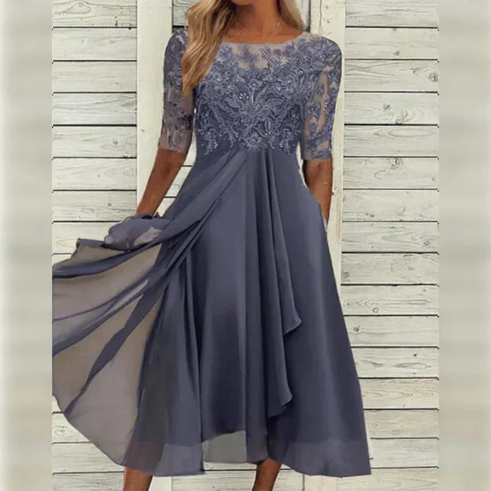 Dakota - Timeless Lace Dress