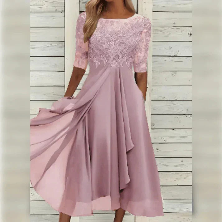 Dakota - Timeless Lace Dress