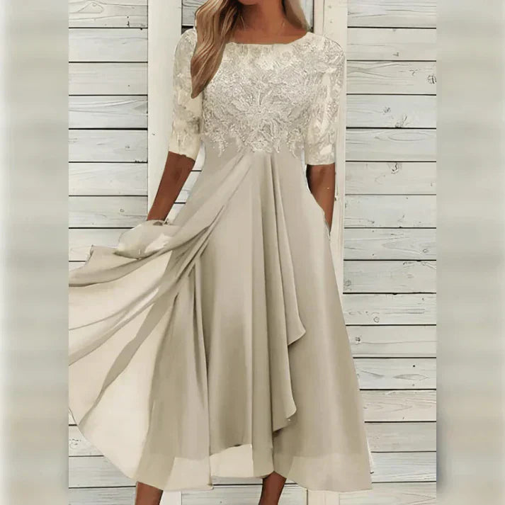 Dakota - Timeless Lace Dress