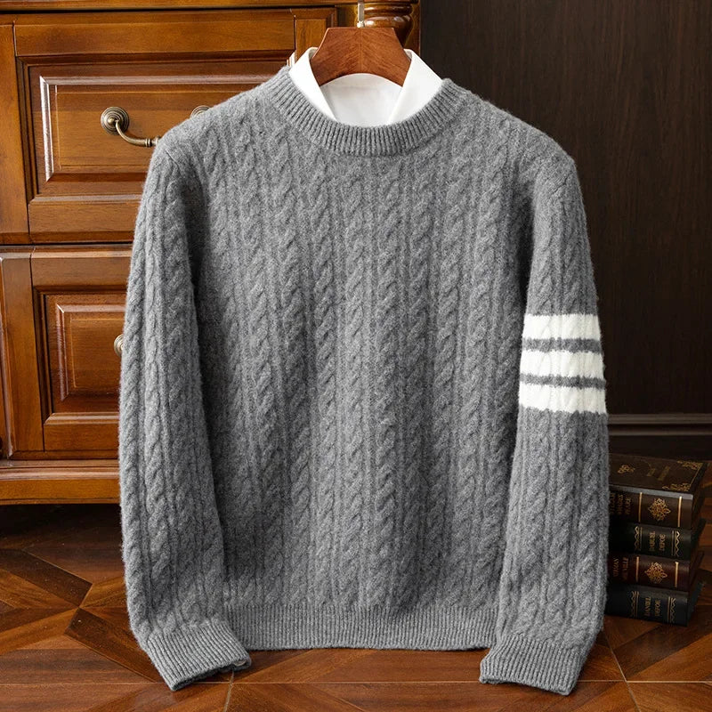 Men's Chunky Cable Knit Crewneck Sweater