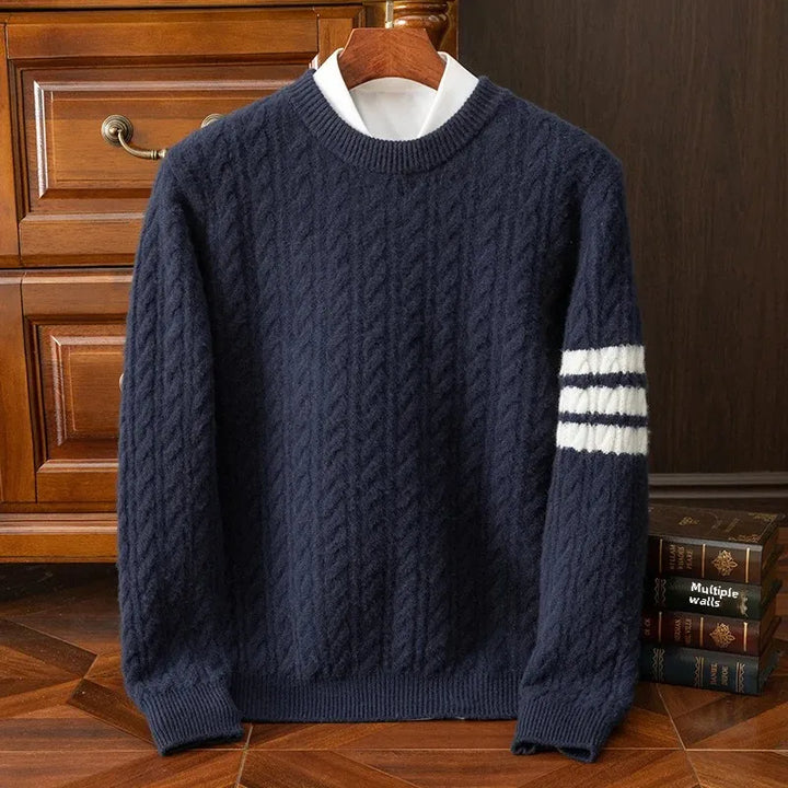 Men's Chunky Cable Knit Crewneck Sweater