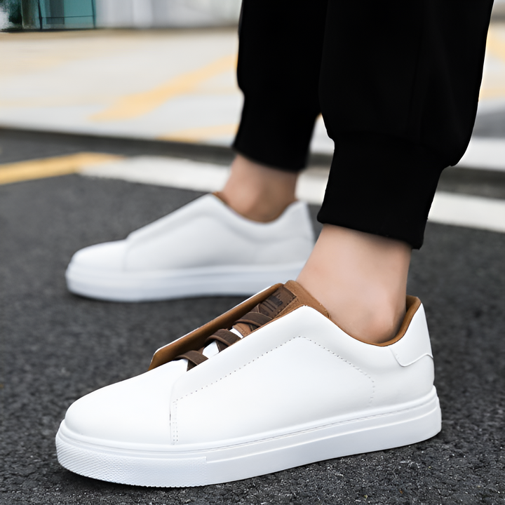 Men’s Low-Top Minimalist Casual Sneaker